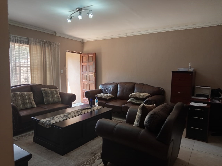 2 Bedroom Property for Sale in Navalsig Free State